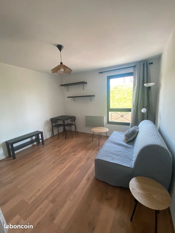 Studio meublé centre-ville Bretigny sur Orge