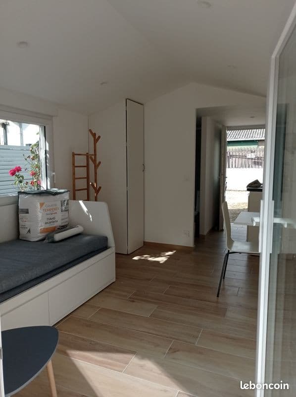 Studio meublé
