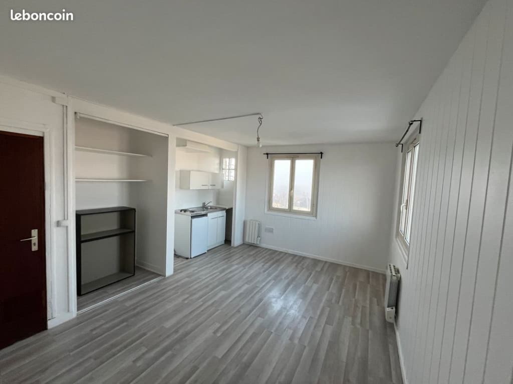 Studio 25M2