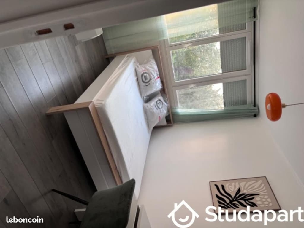 Chambre 1 pièce 18 m²
