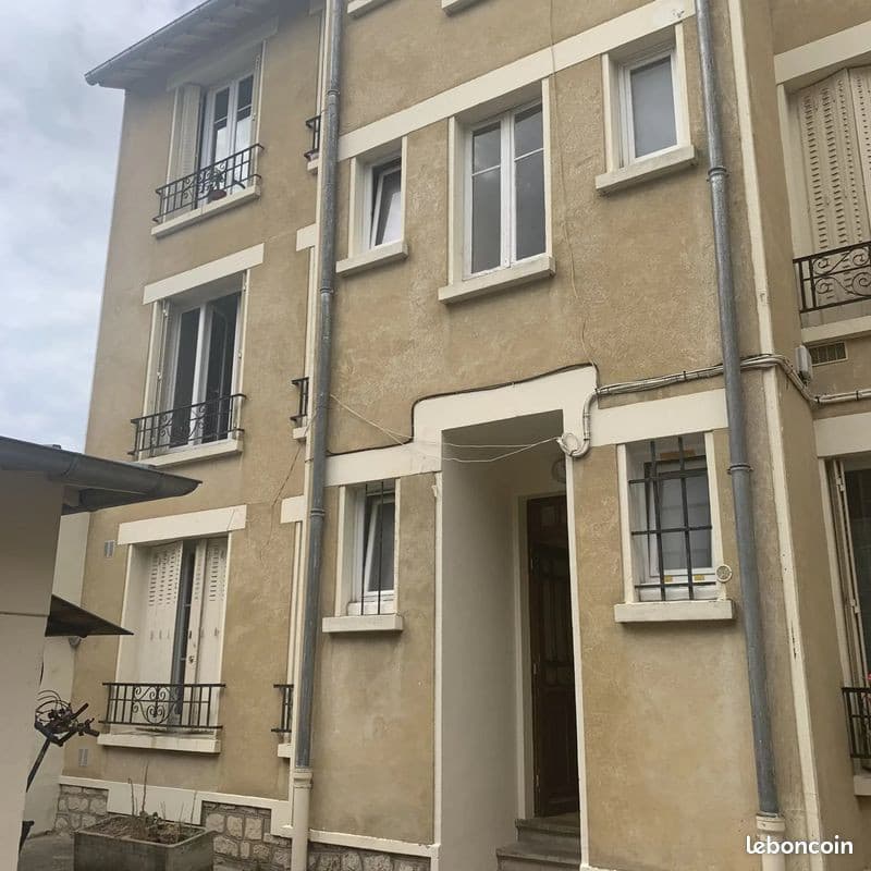 Studio 1 pièce 21 m²