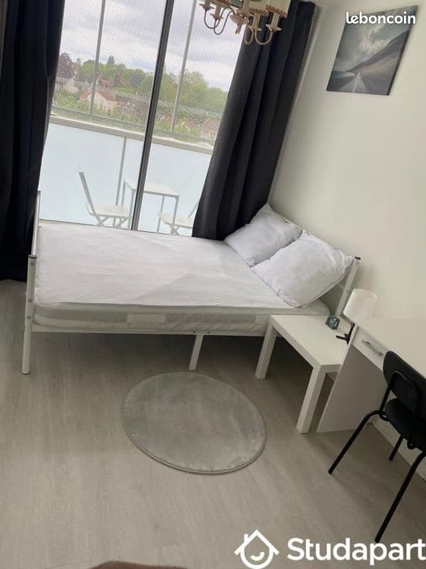 Chambre 1 pièce 11 m²