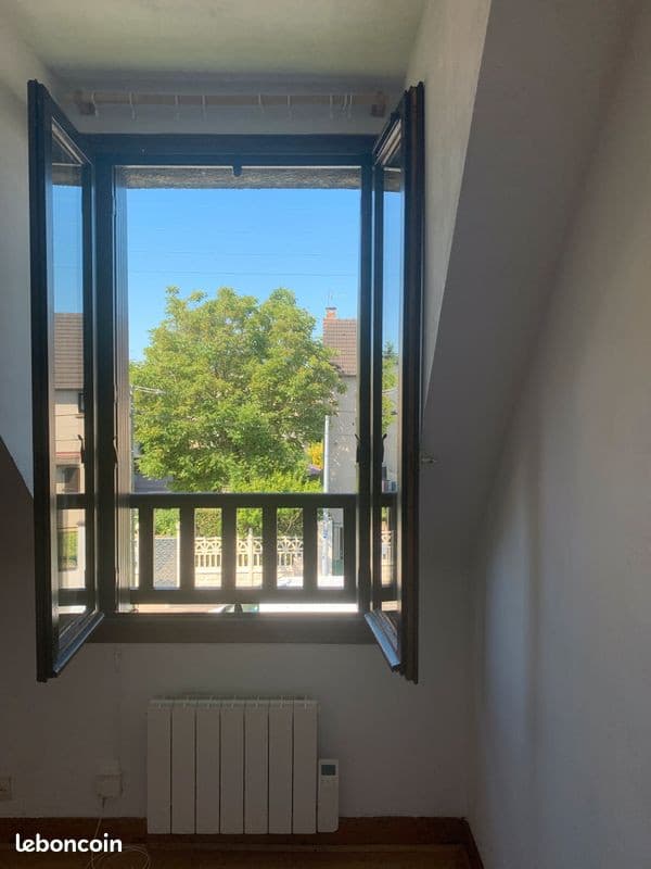 Savigny sur orge F2 41m2 loyer 814 euros, quartier calme et verdoyant proche commerces et bus