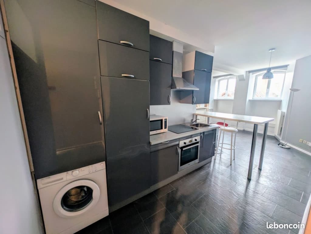 Grand studio 35m2 rénové