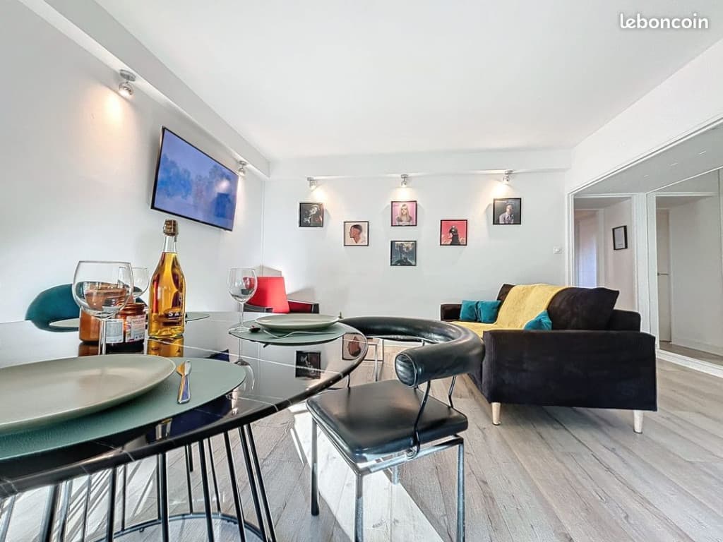T3 Meublé 60 m² avec terrasse & parking - RDJ