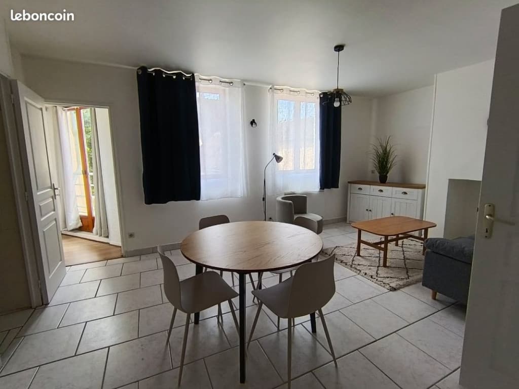 Appartement meublé - 2 chambres 54 m² – Centre-ville d'Auxerre