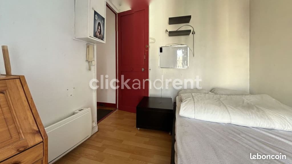 Studio 1 pièce 12 m²