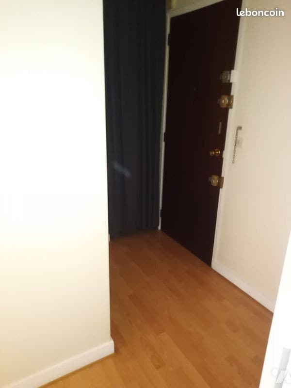Studio 1 pièce 31 m²