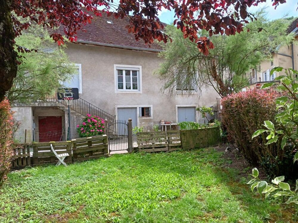 Maison - 7 pièce(s) - 152 m²