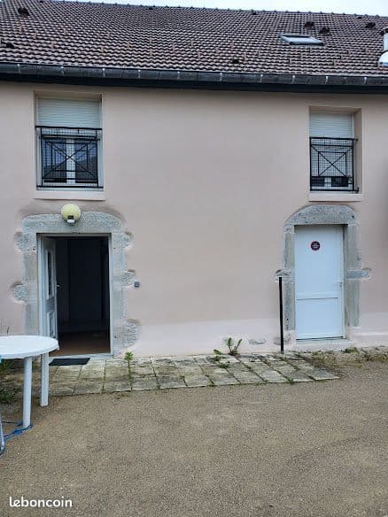 NOGNA Loue Grand T4 126 m2 +Garage 10 minutes de Lons Le Saunier ,Orgelet ,Clairvaux Les Lacs
