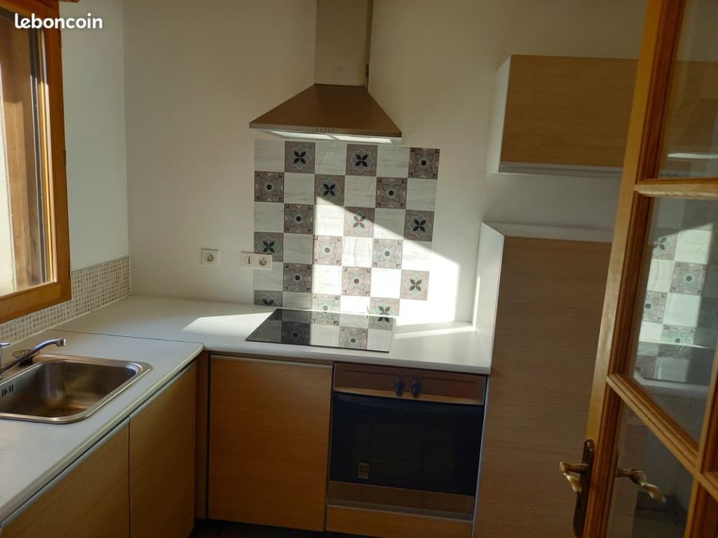 Bel appartement 100 M2 3 chambres avec terasse proche de Reims et Laon