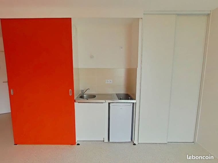 Studio 1 pièce 24 m²