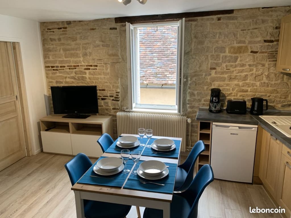 Location APPARTEMENT MEUBLE Dijon 2 pièces T2 Centre Ville