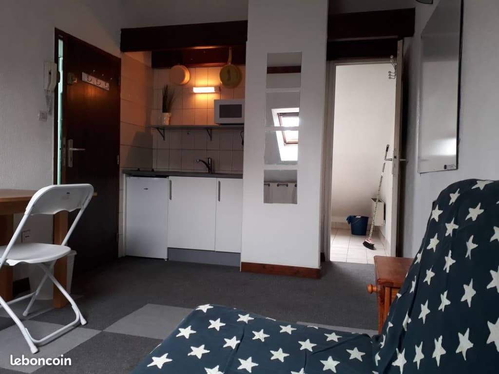 Studio meublé rue Vannerie / hyper centre
