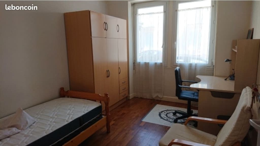 Chambre proche du lycée Carnot