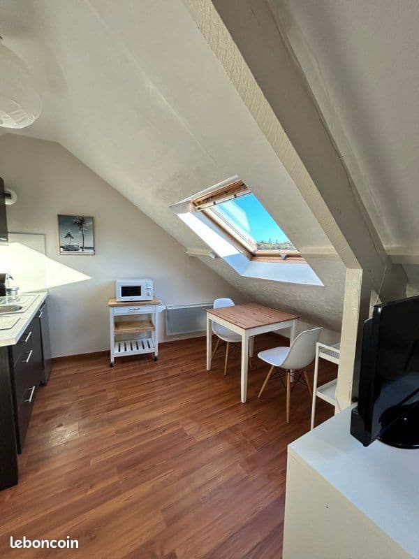 Nouveau : Studio très lumineux proche centre ville