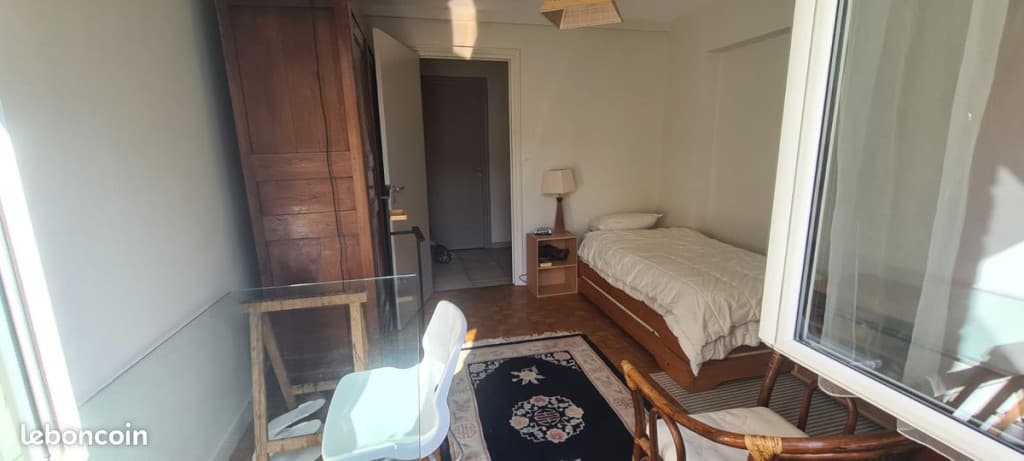 Chambre individuelle en centre-ville de Quimper chez particulier