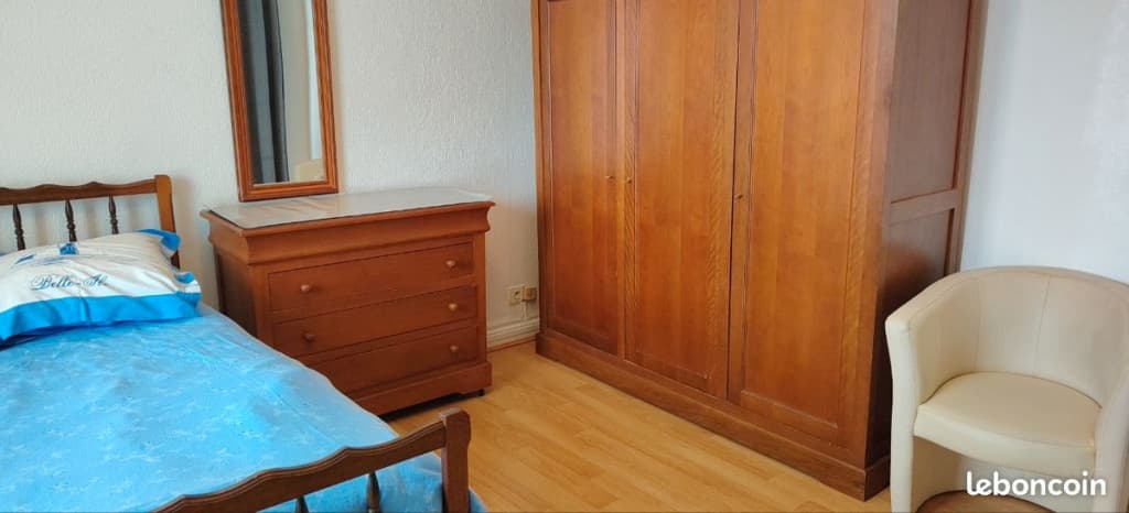 Appartement idéalement situé avec parking