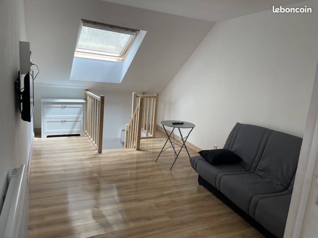 Direct propriétaire studio lumineux centre ville de Troyes