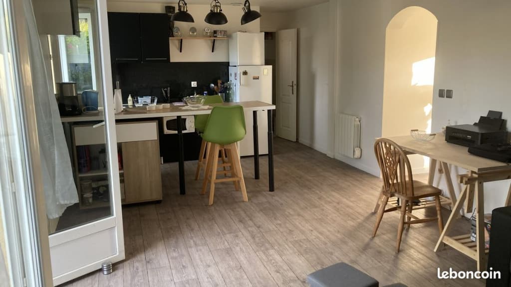 Maison 3 pièces de 65 m² avec jardin et parking