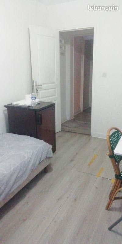 Chambre 1 pièce 15 m²