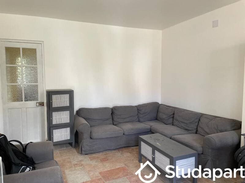 Chambre 1 pièce 11 m²