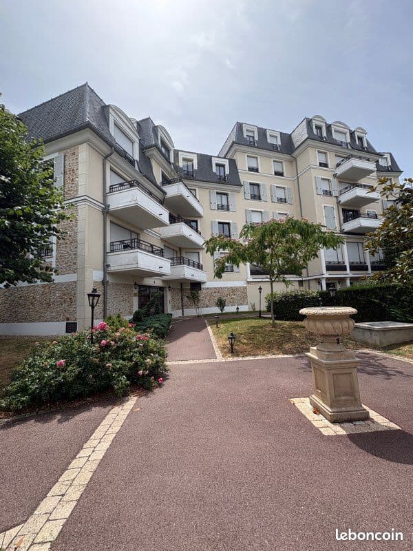 Location T2 Saint Cyr L’école