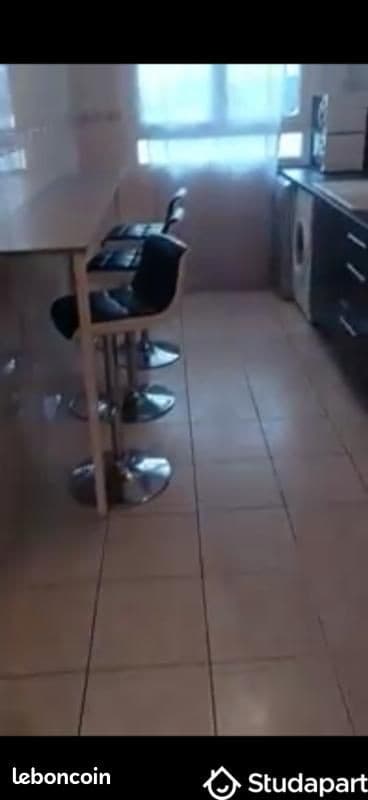 Chambre 1 pièce 12 m²
