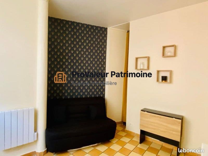 Studio 1 pièce 14 m²