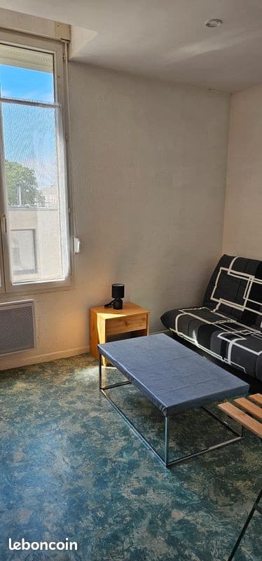 Loue meublé 15m2 rue Gambetta Reims