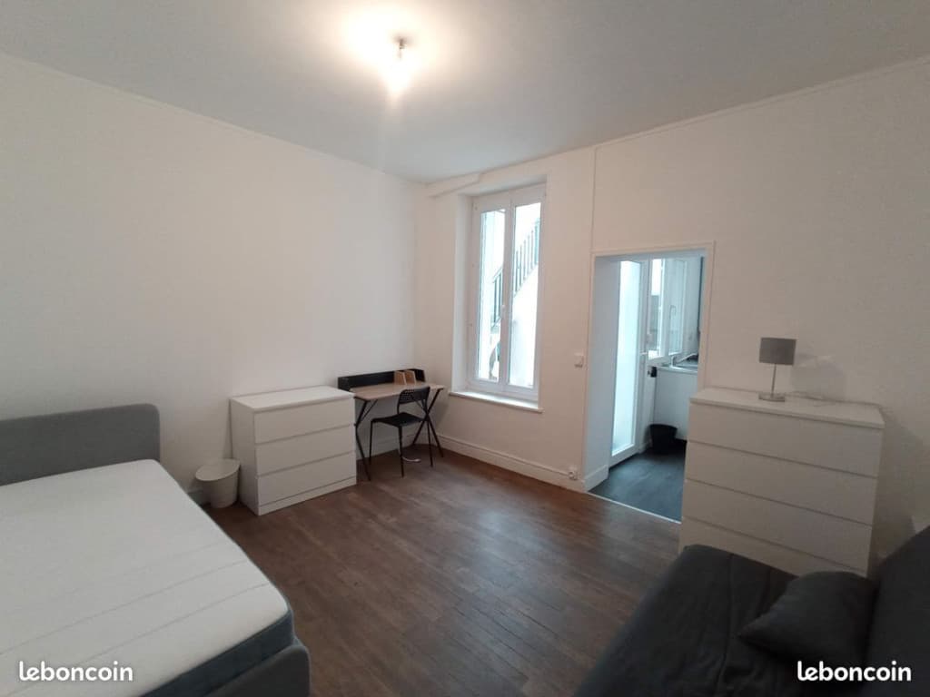 T1 bis 21m² secteur Luton / av laon 415