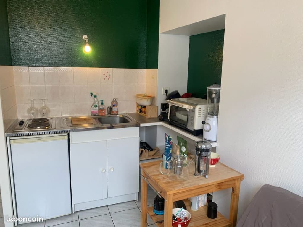 Studio non meublé pour étudiant(e)