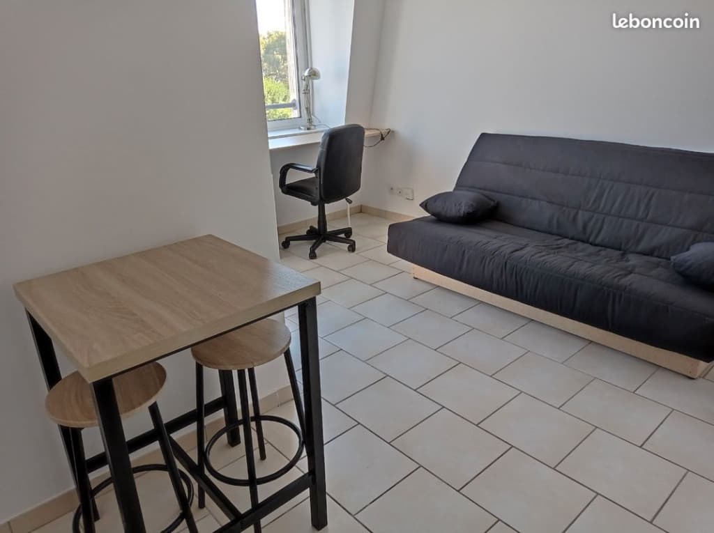 450 appartement meublé montreuil juigne
