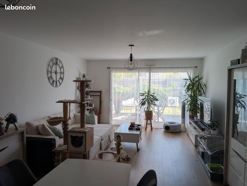 Maison avec jardin et garage
