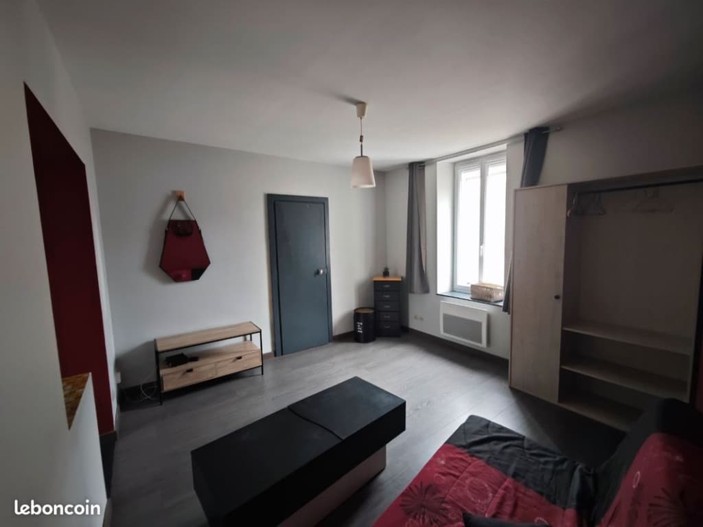 Loué T1 bis meublé lumineux feneu