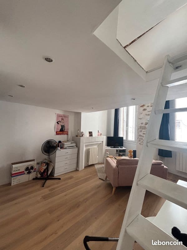 Location mini loft atypique 32m2