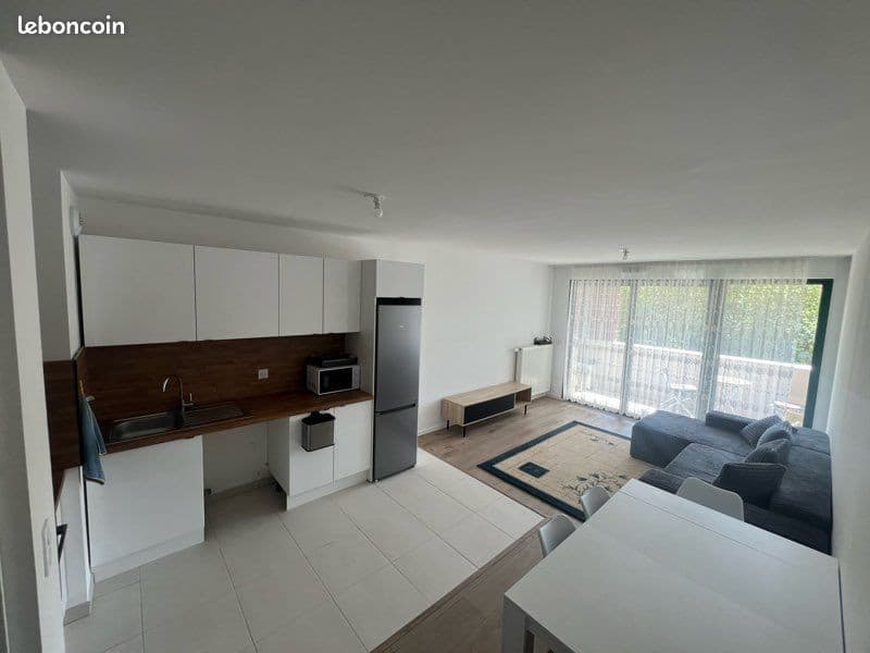 Appartement 2 pièces meublé – 1 300 / mois