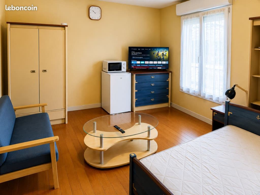 Chambre meublée privative – 500 tout compris – Face ISTY