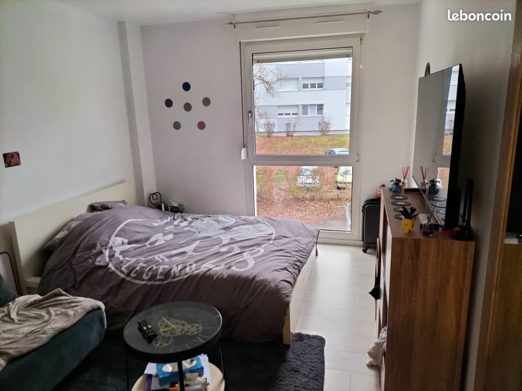 STUDIO 21 m2 bien situé