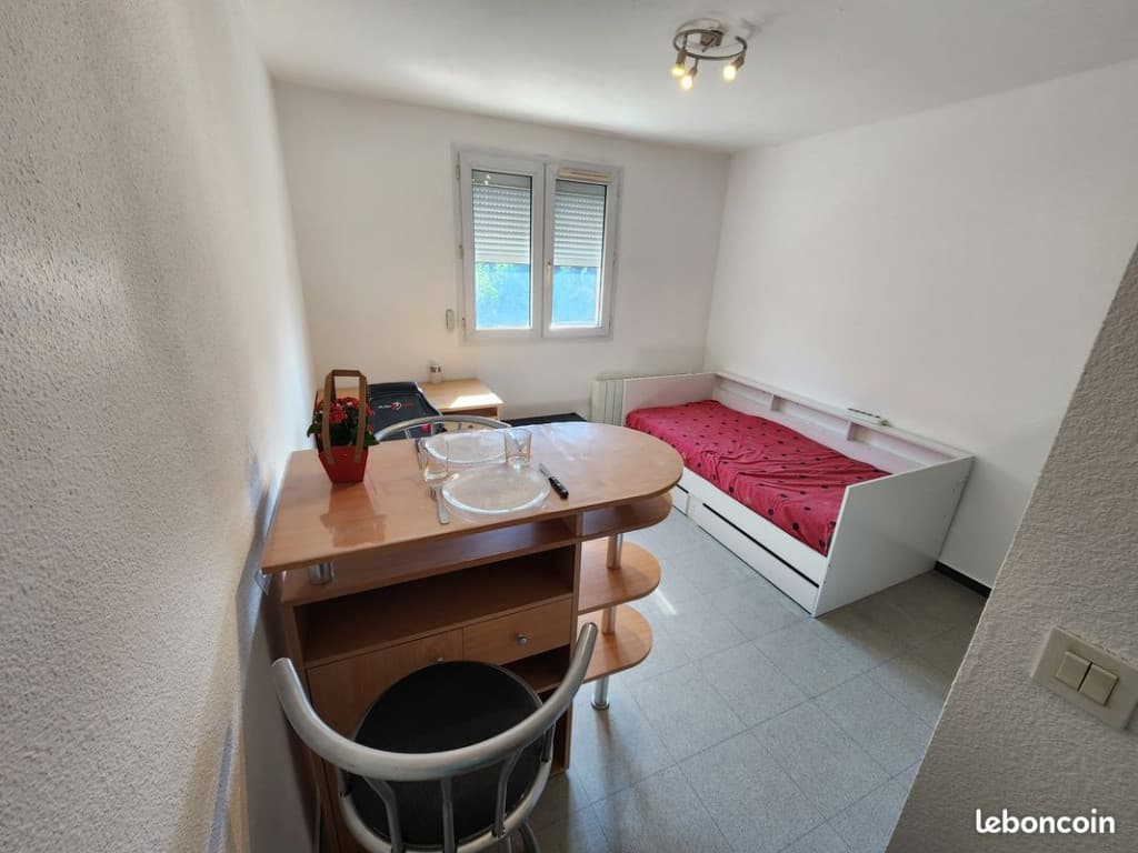 Studio centre ville de Grenoble proche gare