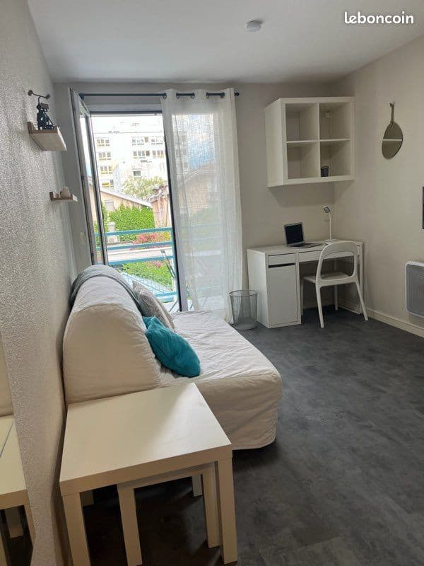 Grenoble, à 5 mn de GEM,