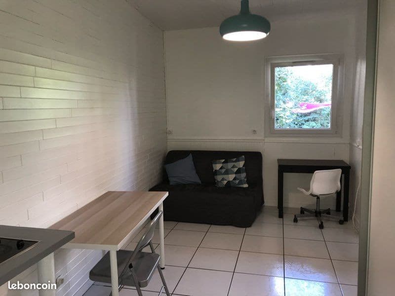 Studio meublé ampère/gare