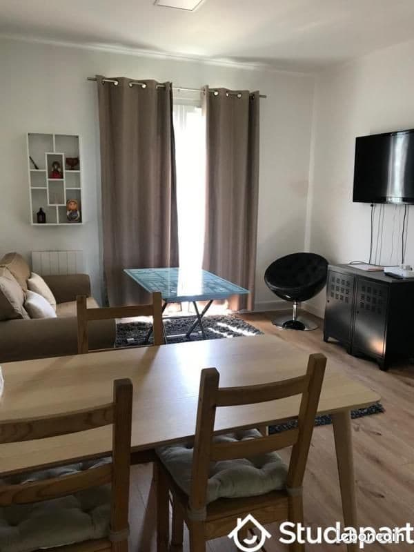 Chambre 1 pièce 10 m²