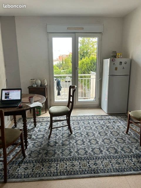 Studio meublé à louer
