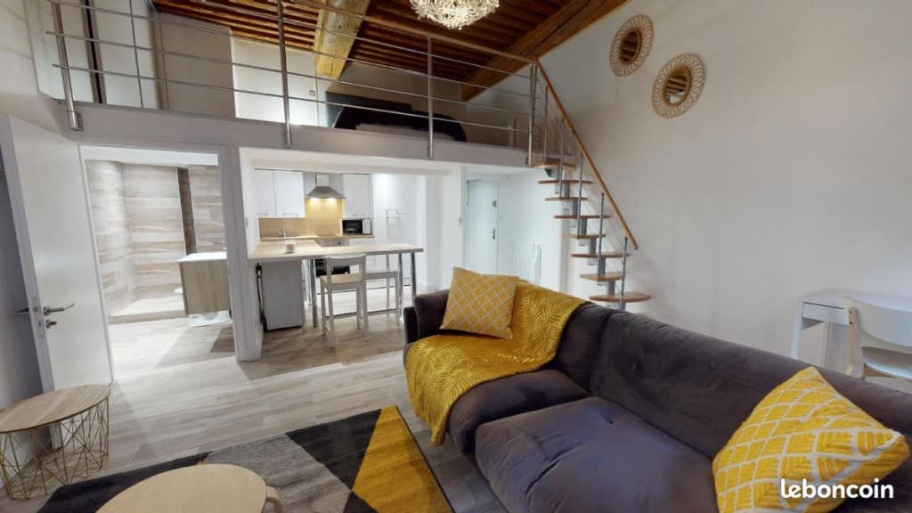 Studio 1 pièce 33 m²