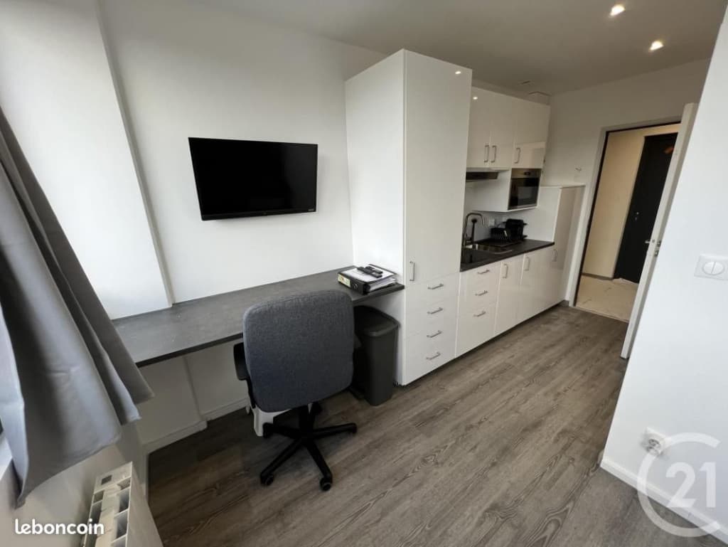 Chambre 1 pièce 14 m²