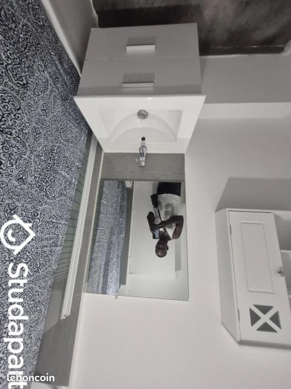 Chambre 1 pièce 12 m²