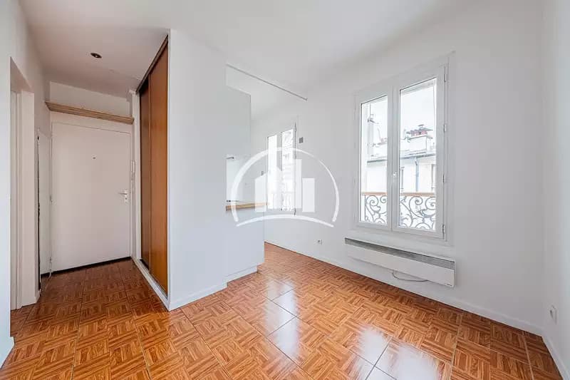 Location appartement 1 pièce 24,13 m² Paris 18ème - Superimmo