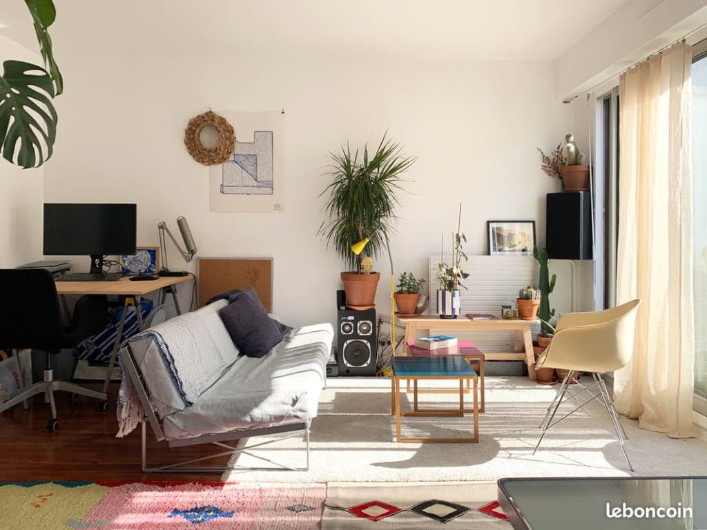 Location dispo du 9 juillet au 21 juillet - grand 2 pièces lumineux balcon 50m2 Marx Dormoy - prix 450