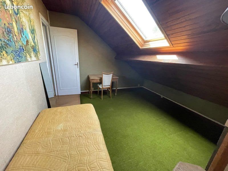 Location chambre meublée dans pavillon en colocation